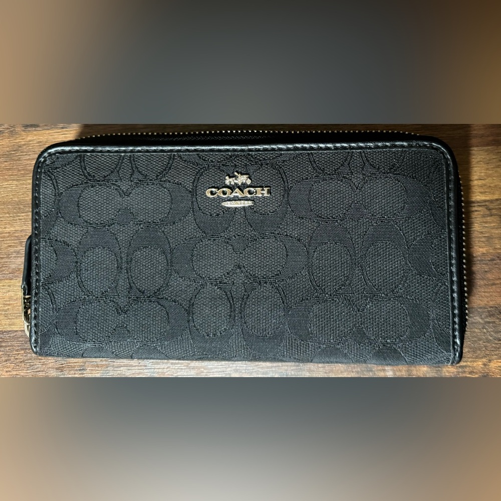Classic Black Coach Jacquard Canvas Logo Women’s Wallet Nice